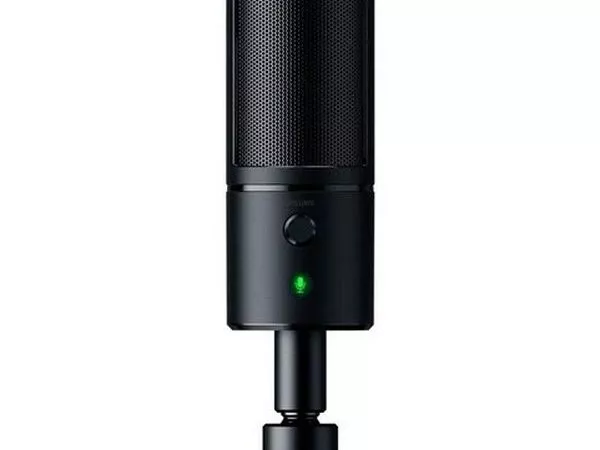 Razer MicrophoneSeiren Emote, Streaming Condenser Mic with Emoticon Displa