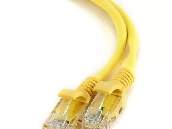 Patch Cord Cat.5E, 0.25m, Yellow, molded strain relief 50u" plugs, PP12-0.25M/Y